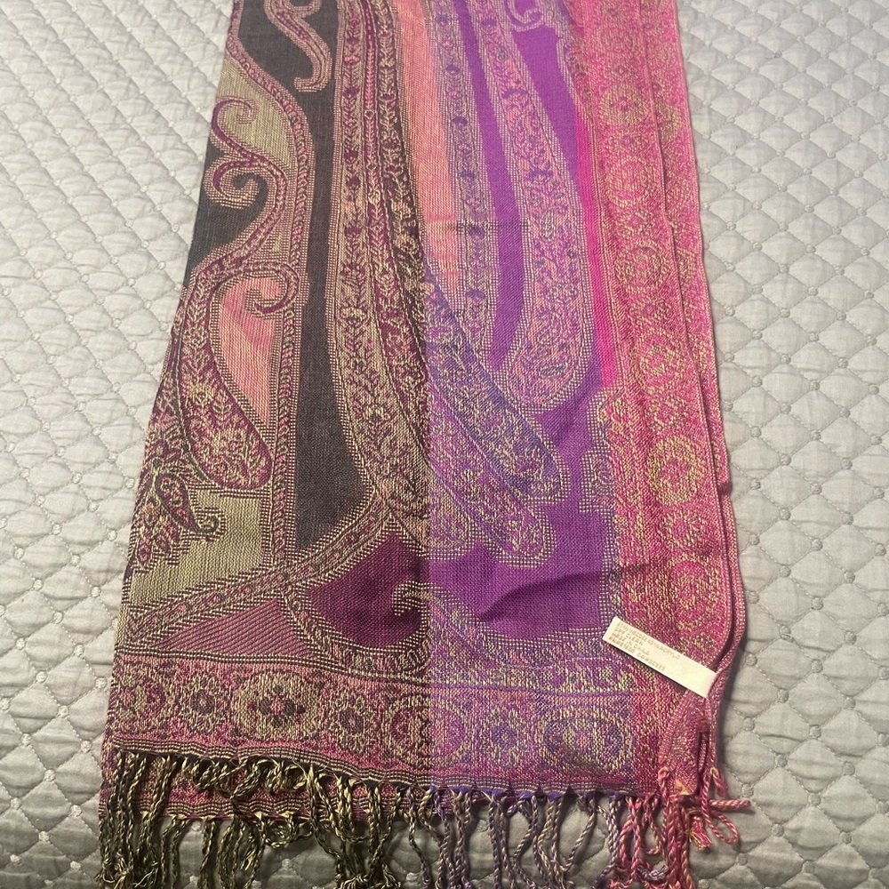 Elegant Paisley Scarf - Pink and Purple
